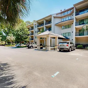 https://village-house.top-hotels-in-savannah.com